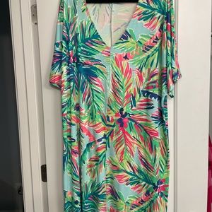 Lilly Pulitzer caftan size xl